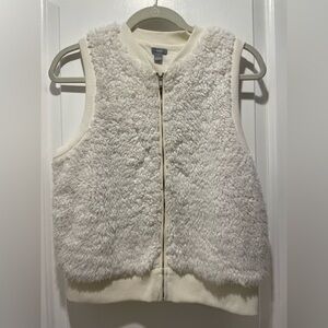 Aerie Cozy White/Ivori Fleece Vest size M